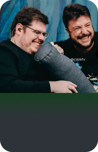 Apresentadores da CazéTV no YouTube
